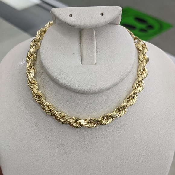 10kt Real Gold Rope Bracelet - Picture 5 of 8